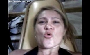 Coroa amadora tomando no cu em um sexo anal Coroa amadora tomando no cu em um sexo anal