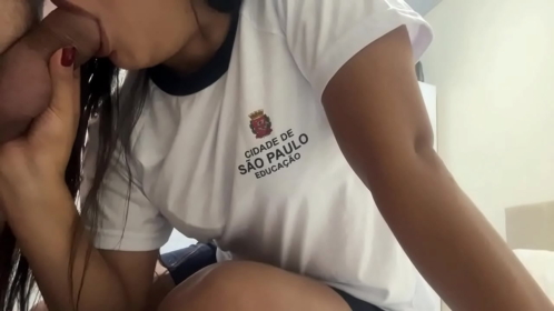 Aluna fugiu da escolha pra dar o cuzinho para o professor casado